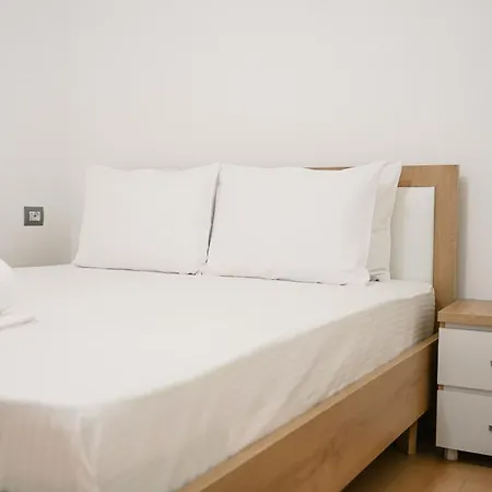 Ora Апартаменты *